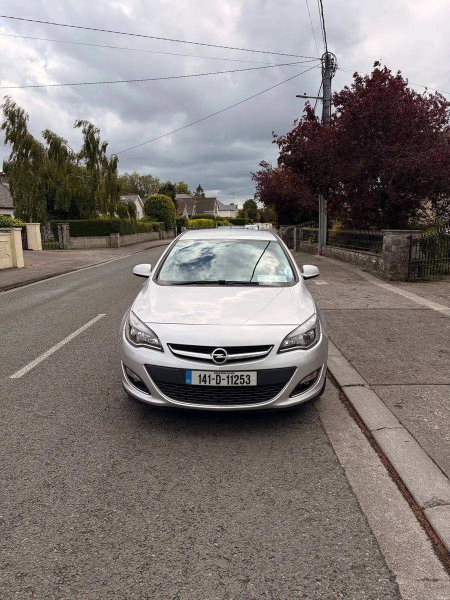 2014 Opel Astra CDTI SRI 1.7L Diesel - Image 2
