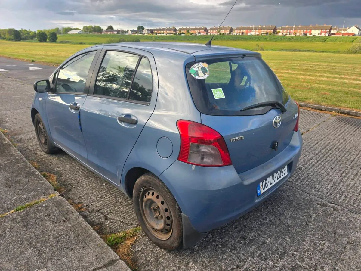 2006 Yaris - Image 3