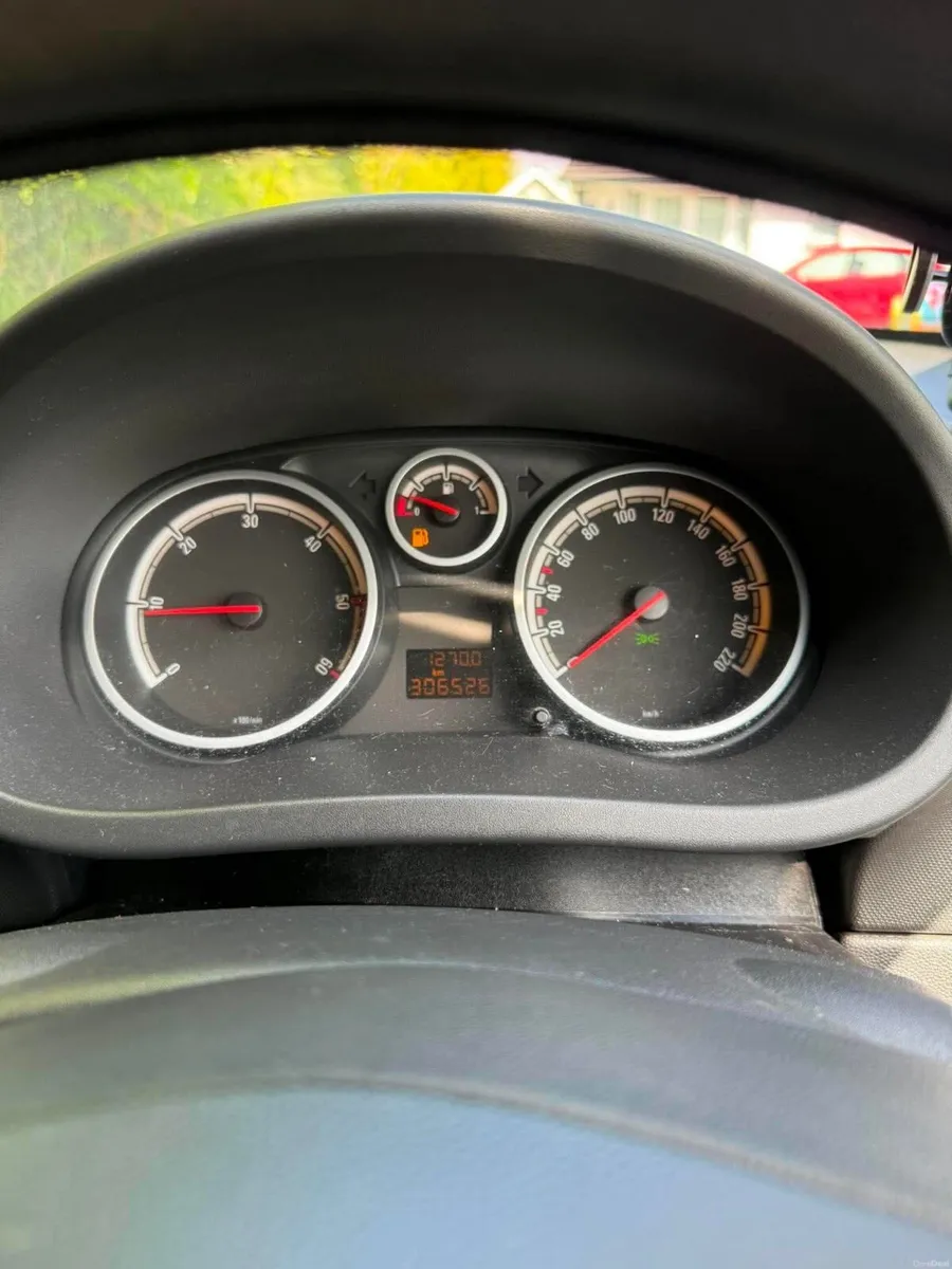 Opel Corsa - Image 4
