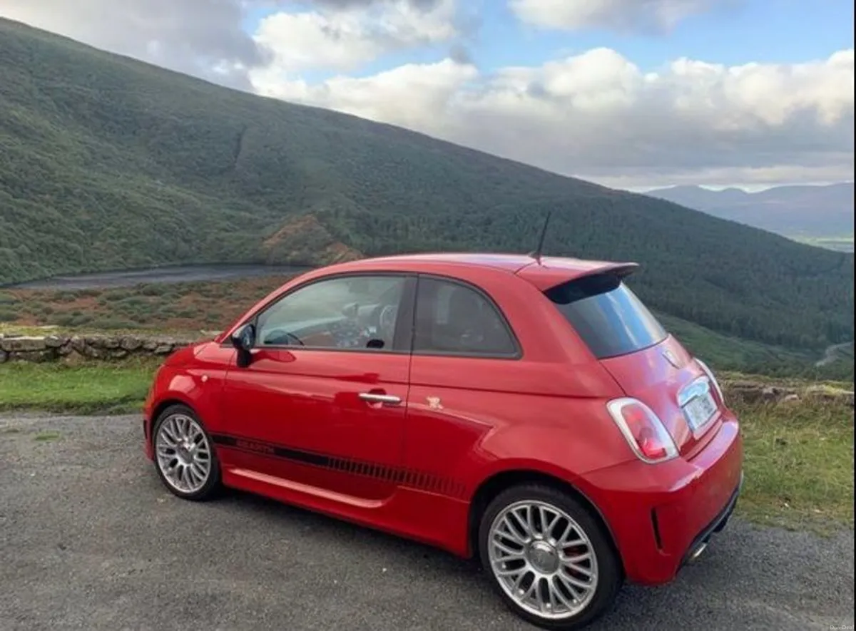 2014 Fiat 500 Abarth - Image 2