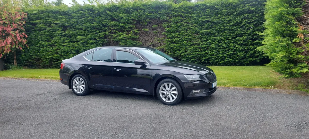 Skoda Superb 2017 2.0L *HIGH SPEC* - Image 1