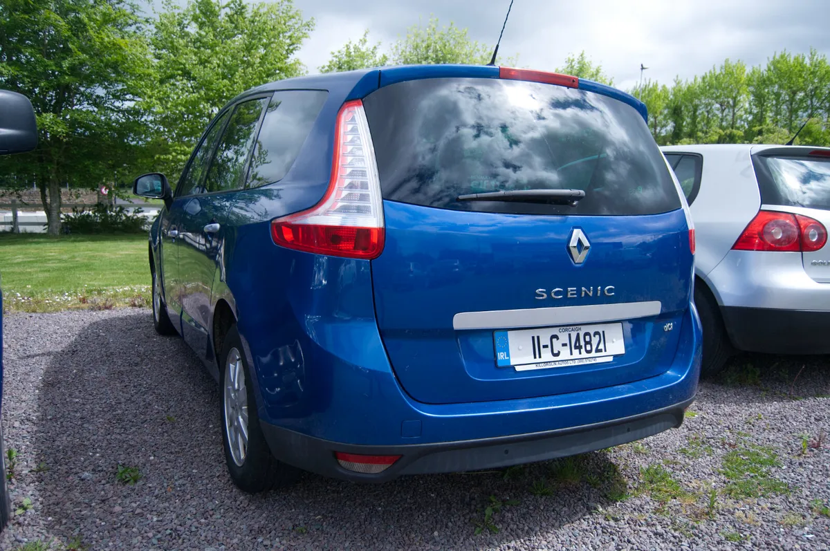 Renault Grand Scenic DCI ECO2 ROYALE 7 seater - Image 4