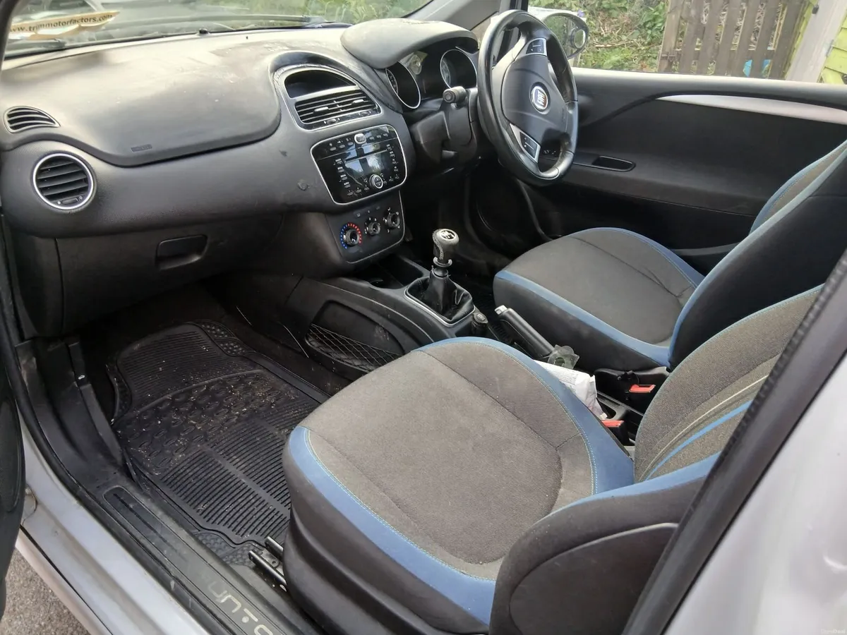 Fiat Punto 2012 - Image 2