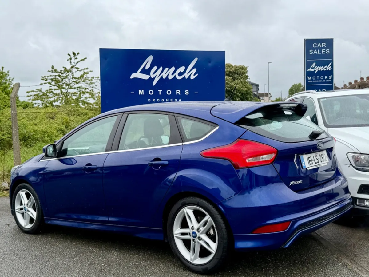 Ford Focus 1.5 TDCI ZETEC 120PS 5DR - Image 2