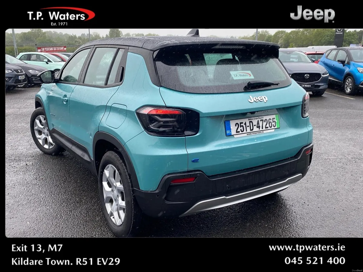 Jeep Avenger FULL ELECTRIC - ALTITUDE - BLACK ROOF - Image 5
