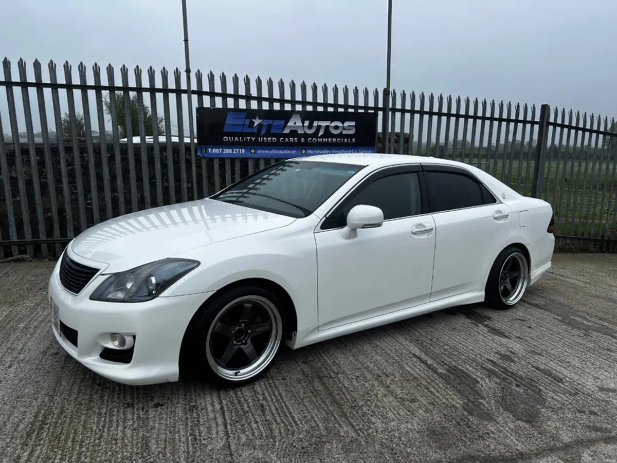 Toyota Crown Crown Athlete 3.5 V6 300HP - Image 5