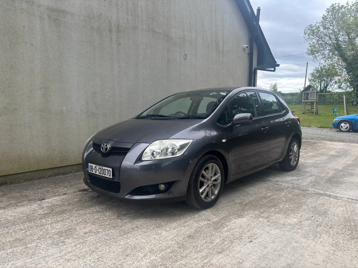 Toyota Auris - Image 1