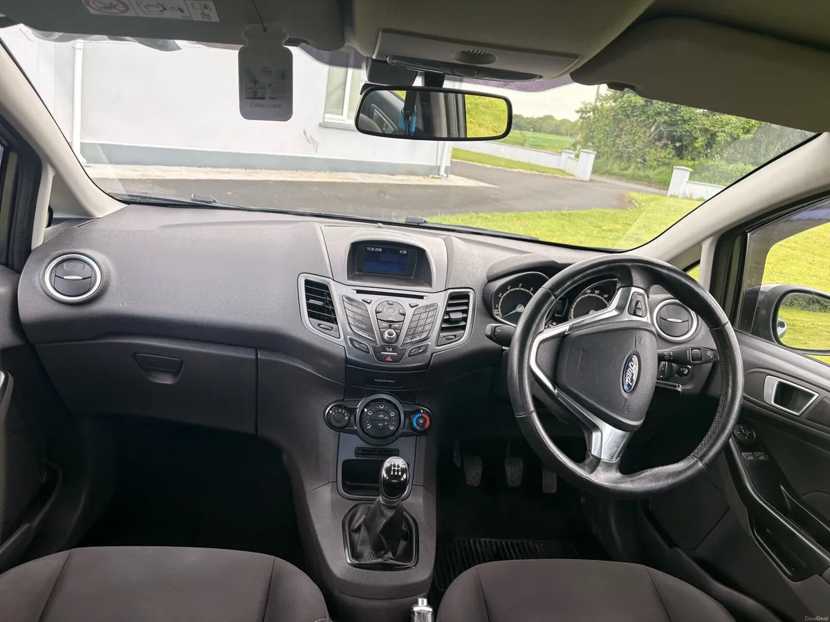 171 Fiesta Zetec Model 1.25 Petrol - Image 4