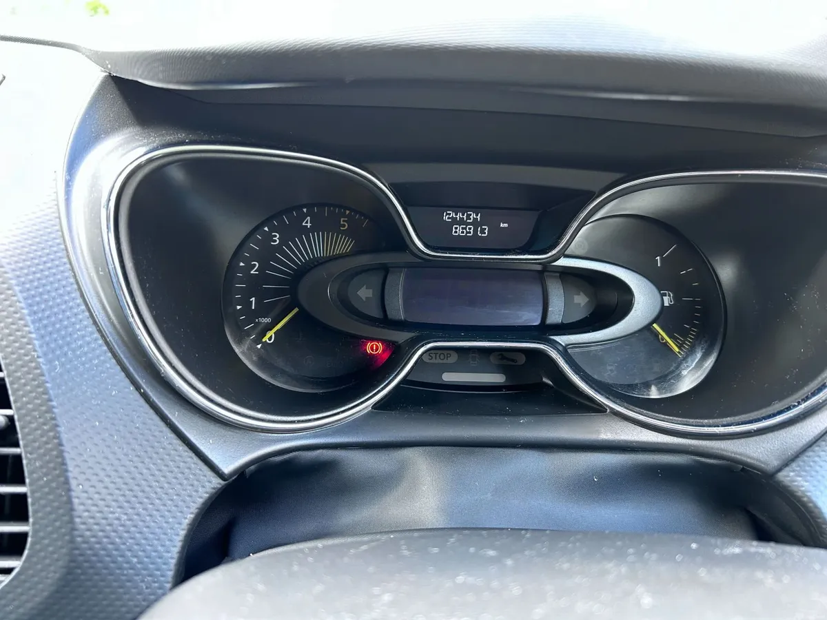 Renault Captur 2015 1,5 Diesel New NCT 124500kms - Image 4