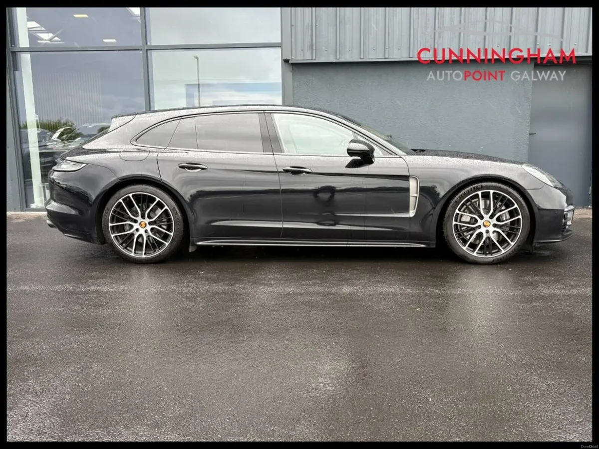 Porsche Panamera 4 e-hybrid Sport Turismo Platinum - Image 3