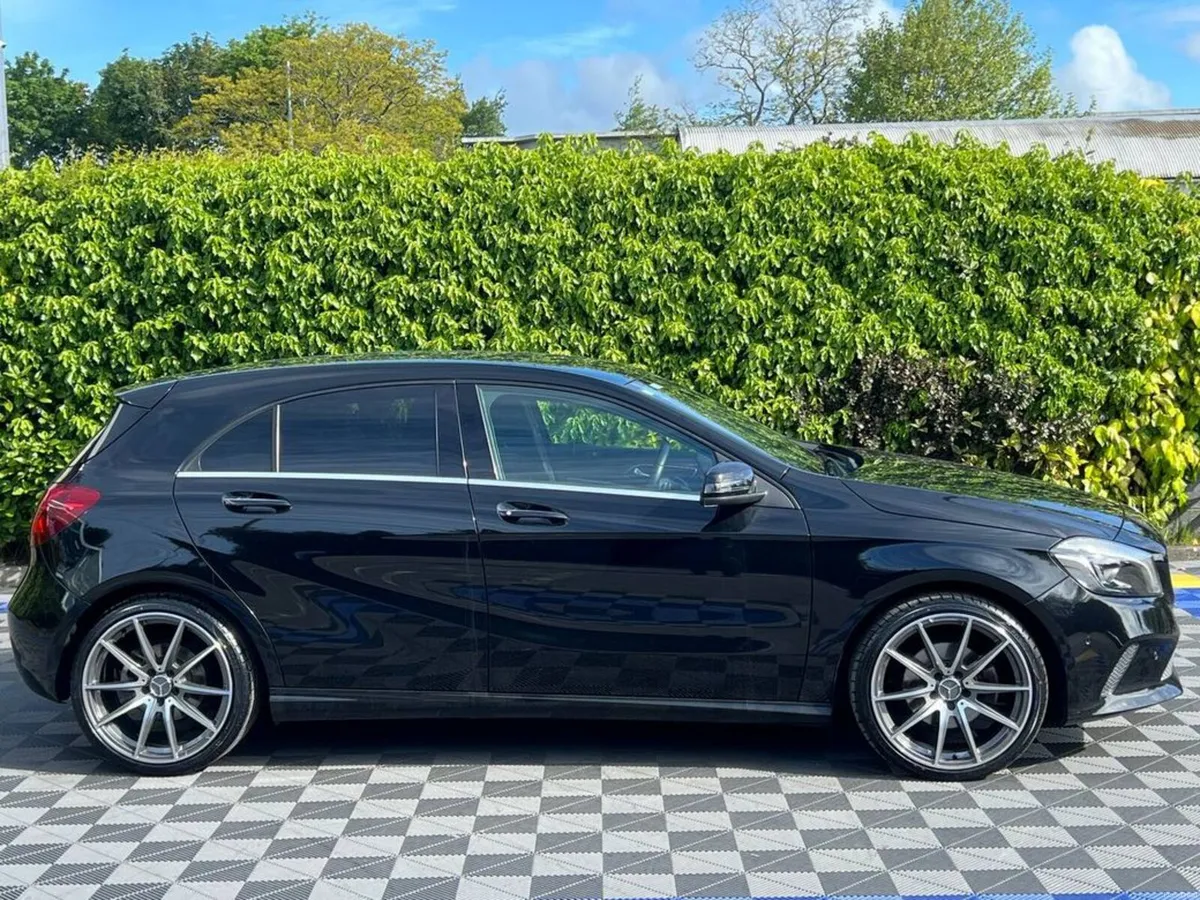 Mercedes-Benz A-Class A180 AMG-STYLE 1.6 AUTO // N - Image 2