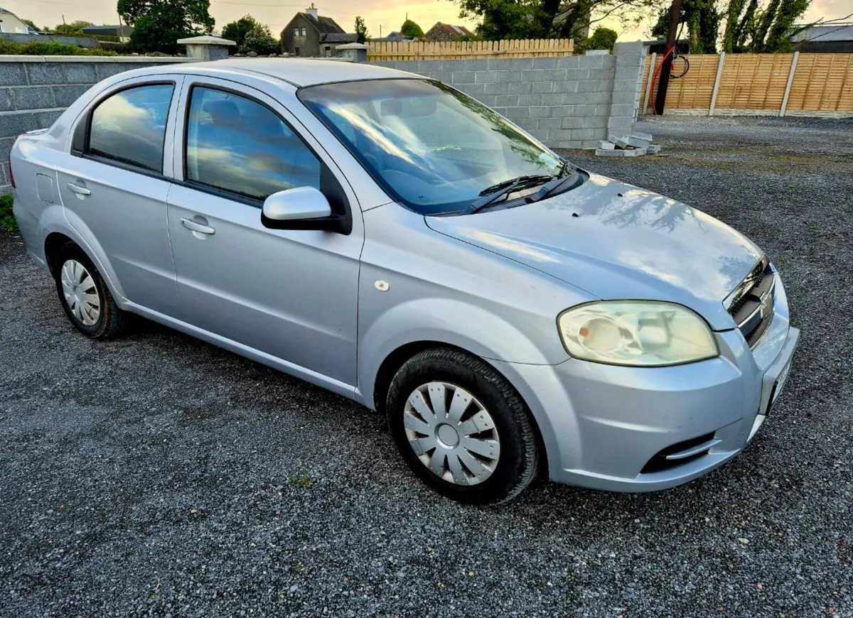 2011 CHEVELLOTTE - Image 1