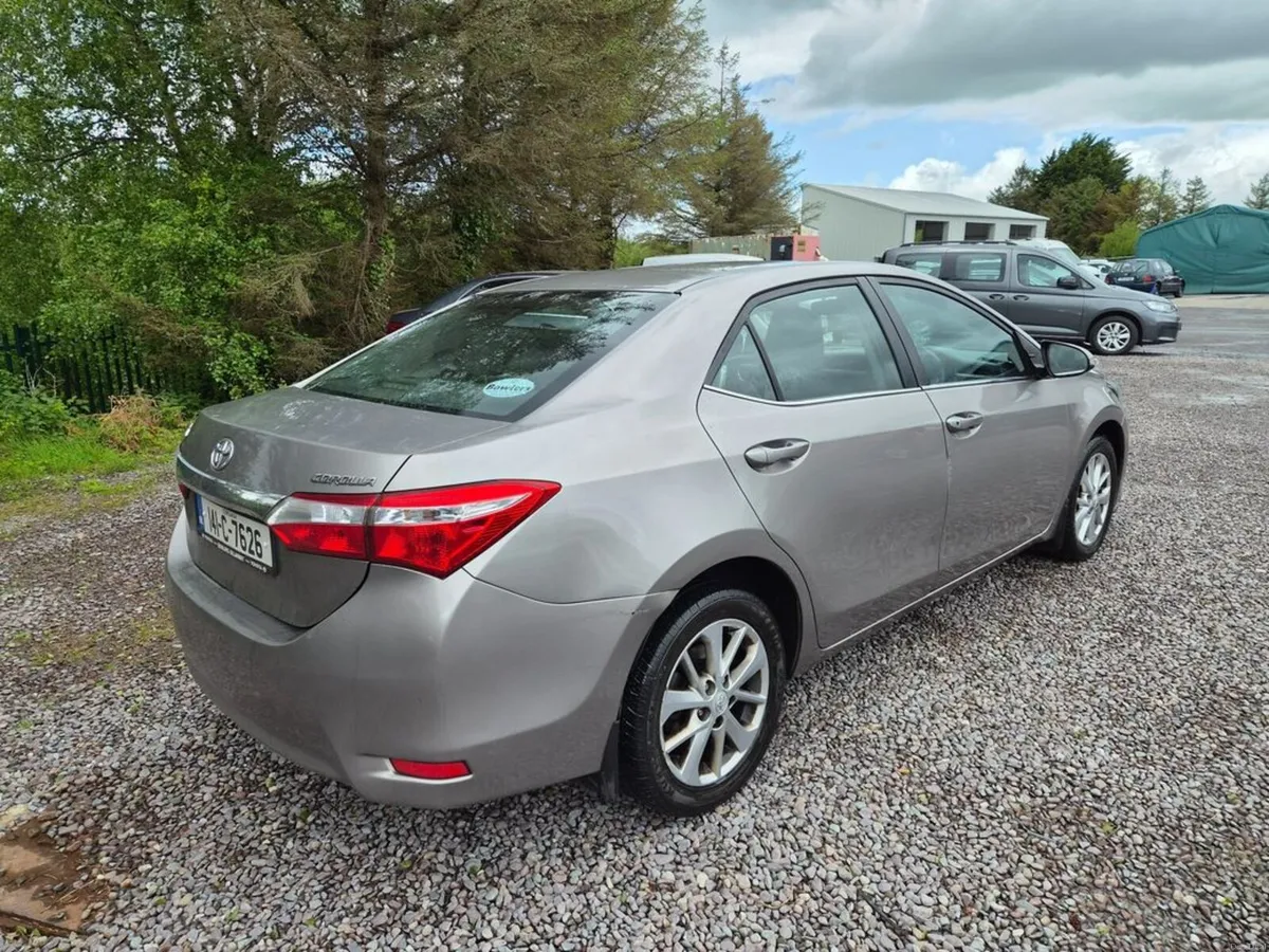 Toyota Corolla 1.4D4D Luna 4DR - Image 3