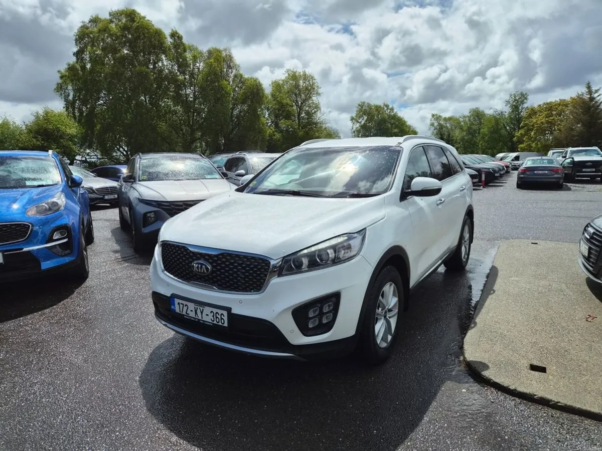 Kia Sorento Platinum 4X2 5DR - Image 3