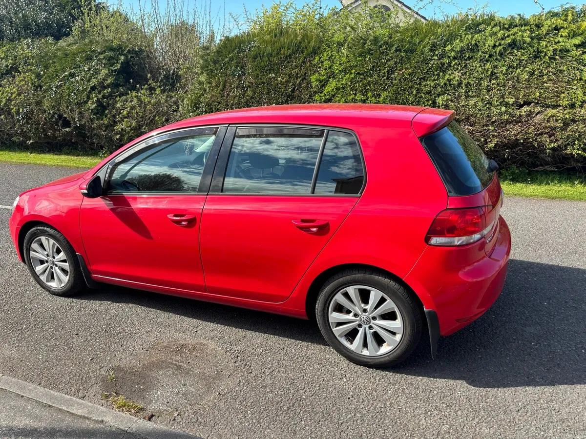 2011 Volkswagen Golf 1.6 TDI - Image 2