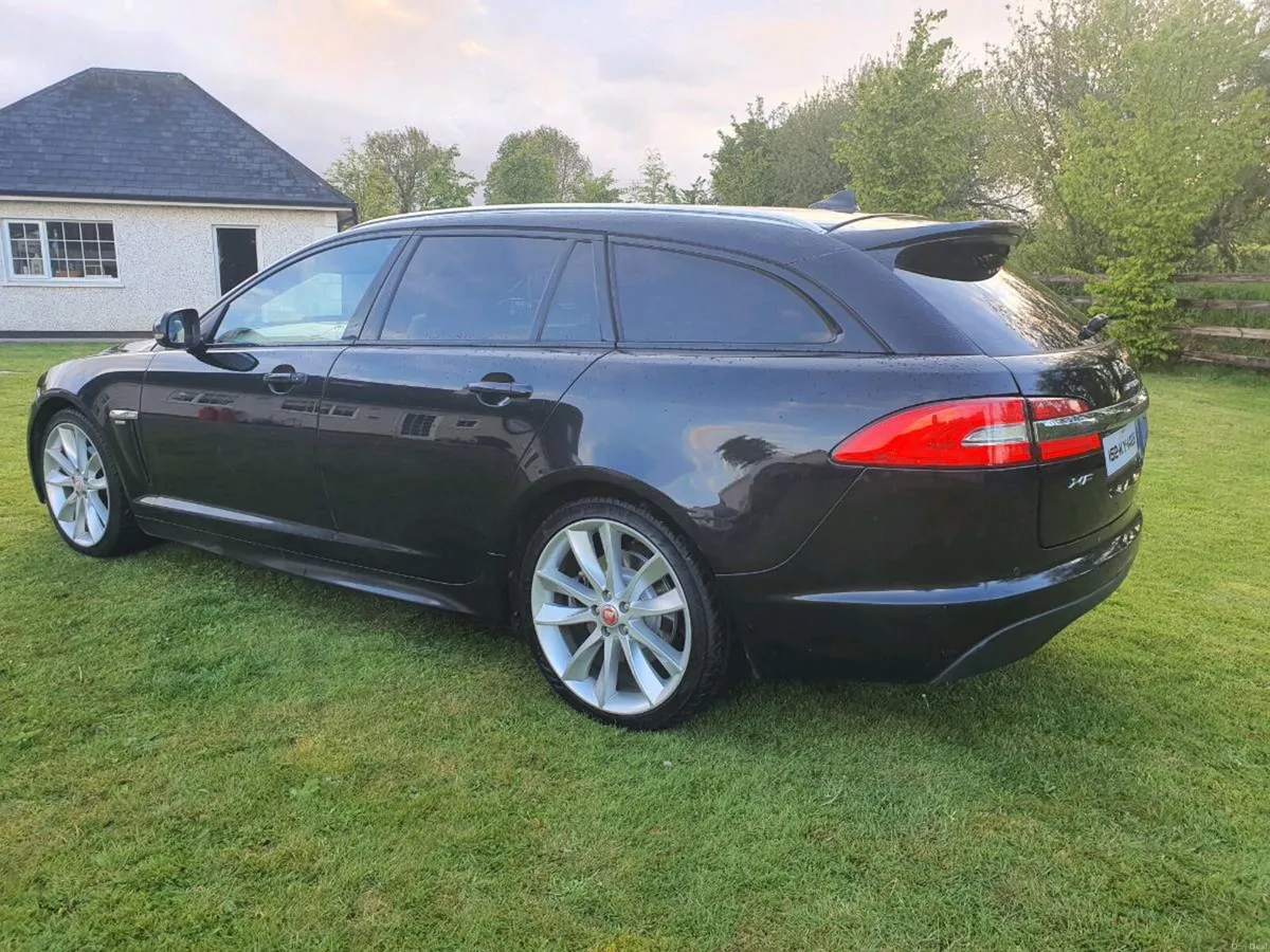 JAGUAR R-SPORT SPORTBRAKE TOURING 200 BHP 2.2 2015 - Image 3