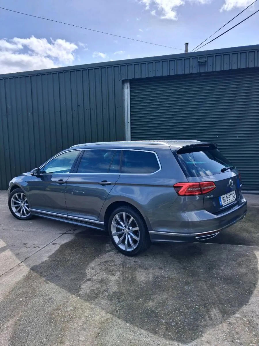 VW Passat Estate R Line - Image 2