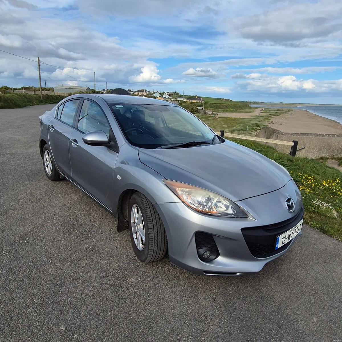 Exceptionally nice 2012 Mazda3 1.6 D Executive - Image 4