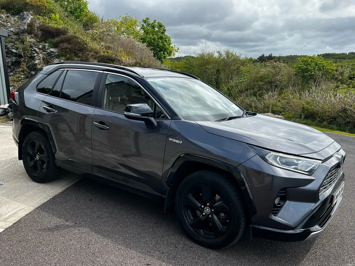 RAV4 Toyota 192 - Image 1