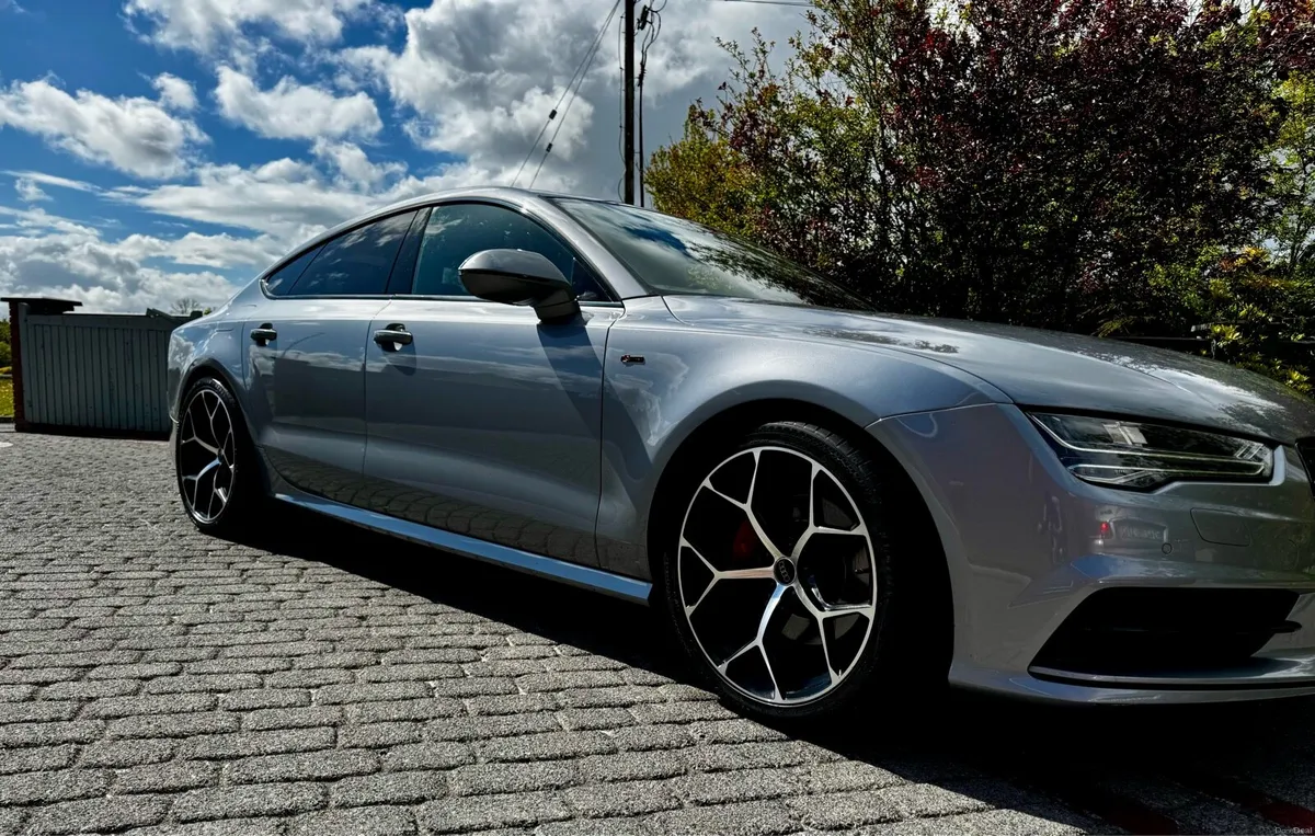 Audi A7  - Black Edition - Just Serviced - Low KM - Image 5