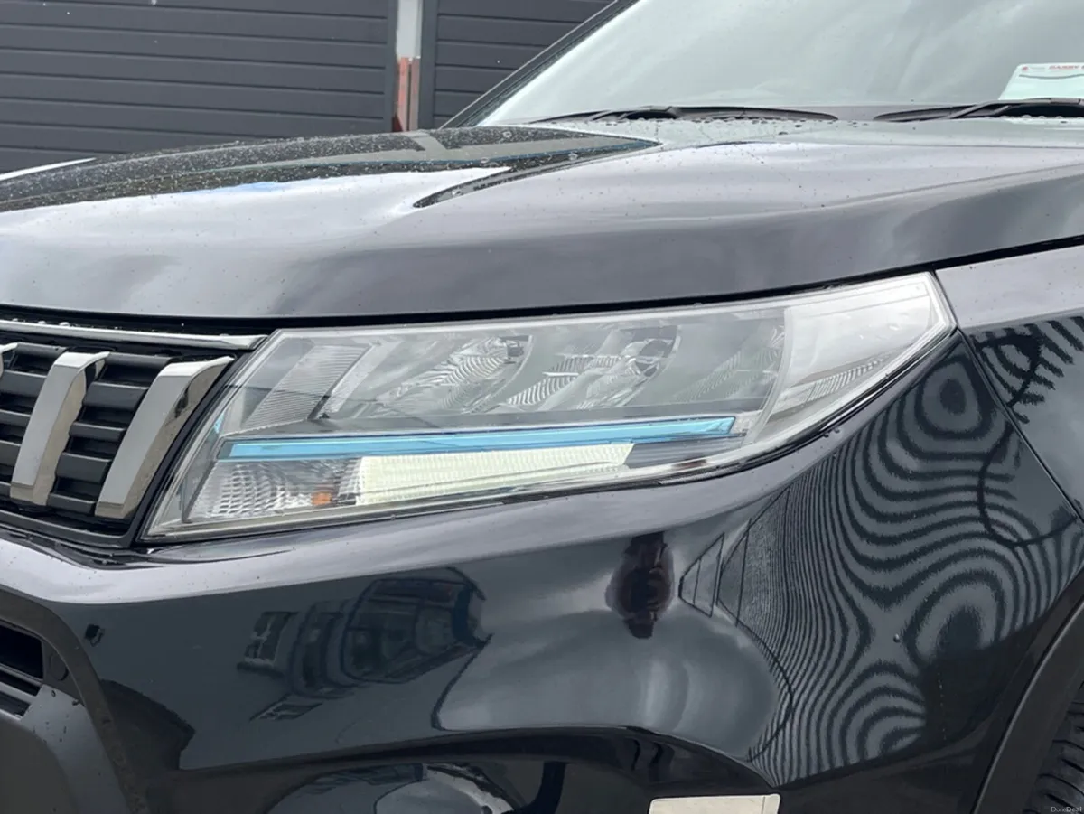 Suzuki Vitara 1.5 S1-HEV SZ5 ALLGRIP - Image 3