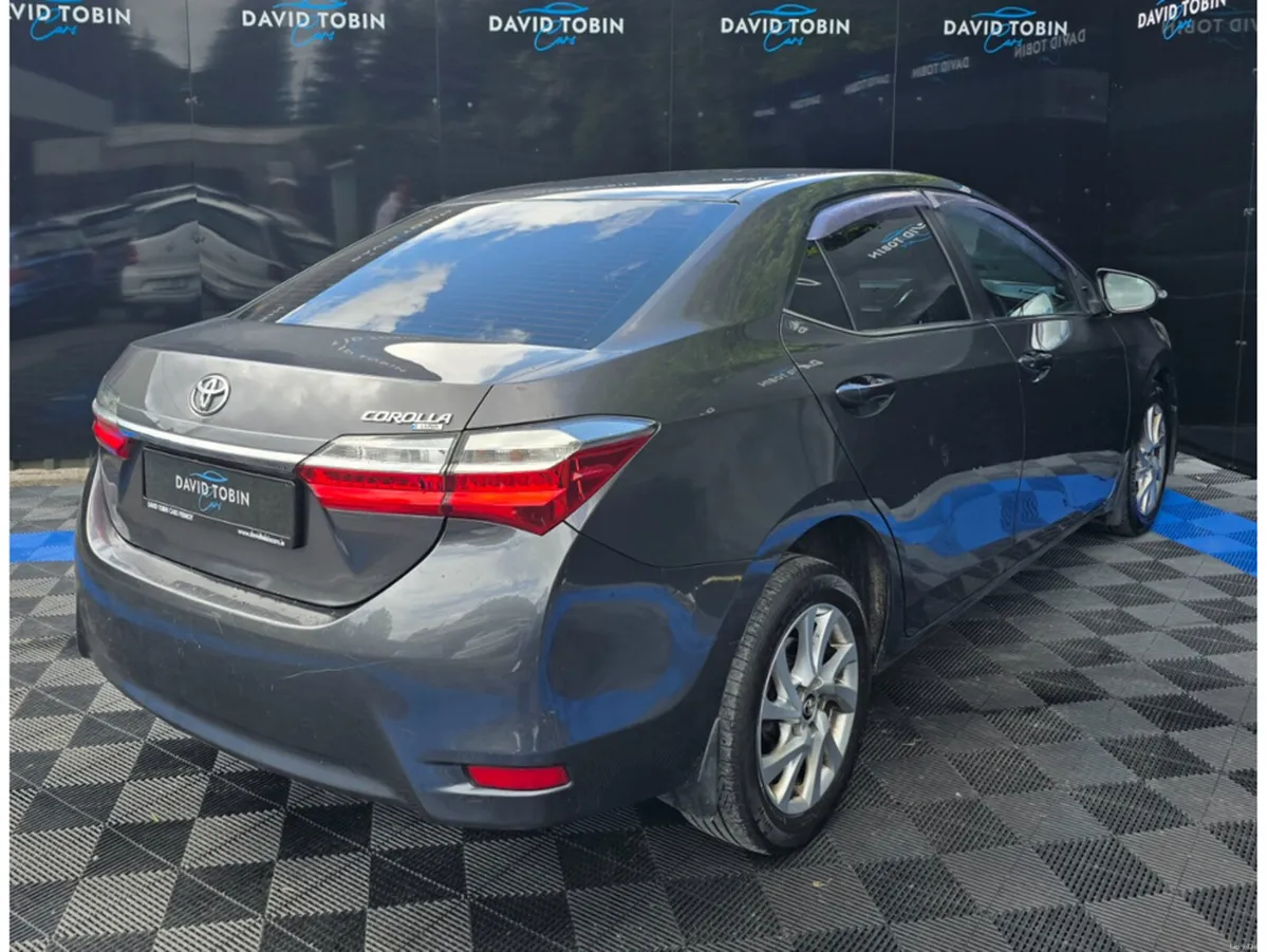 Toyota Corolla 1.4 D-4D LUNA 4DR - Image 4