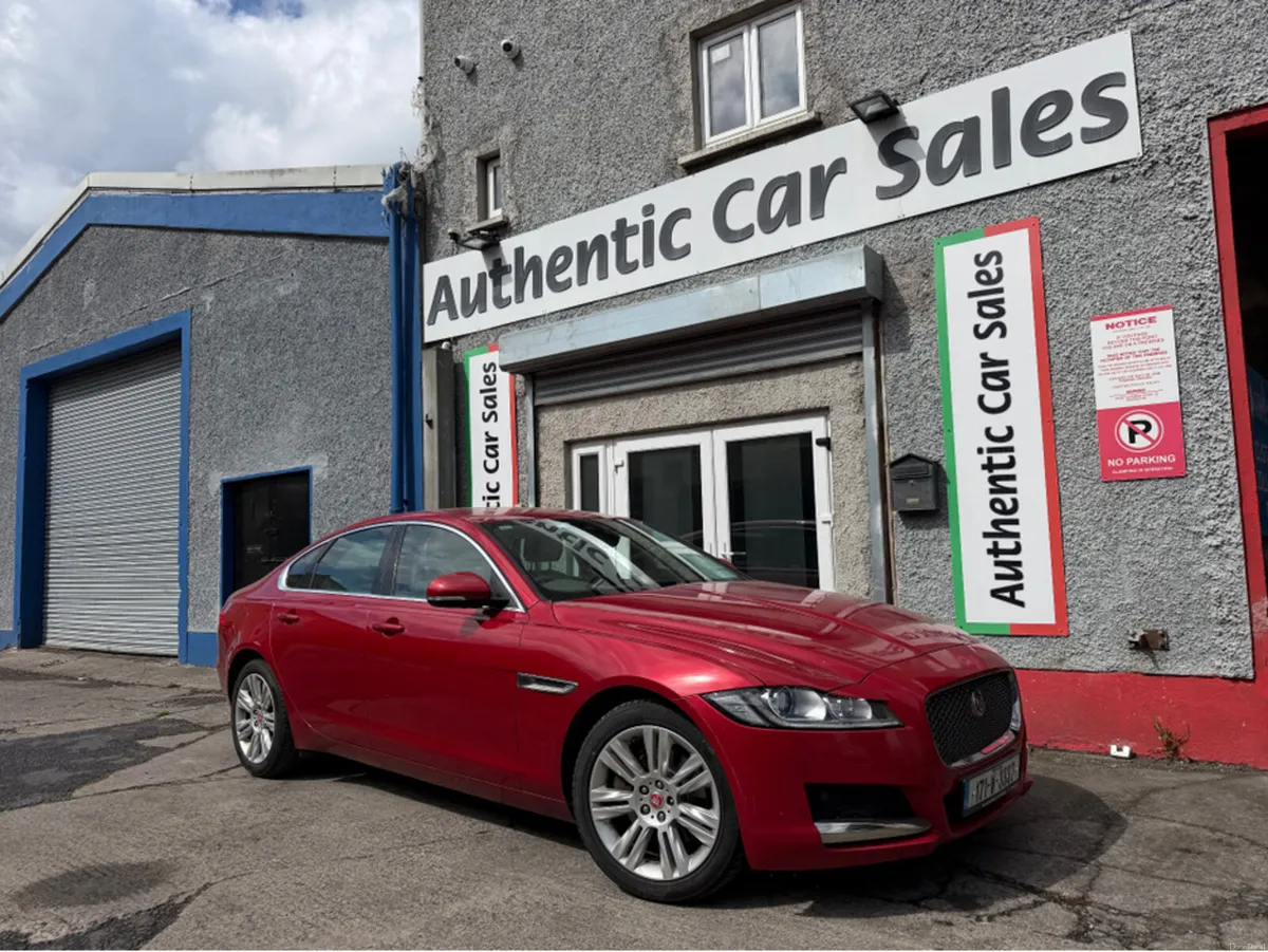 Jaguar XF 2.0 D PORTFOLIO 180PS AUTO 4DR - Image 1