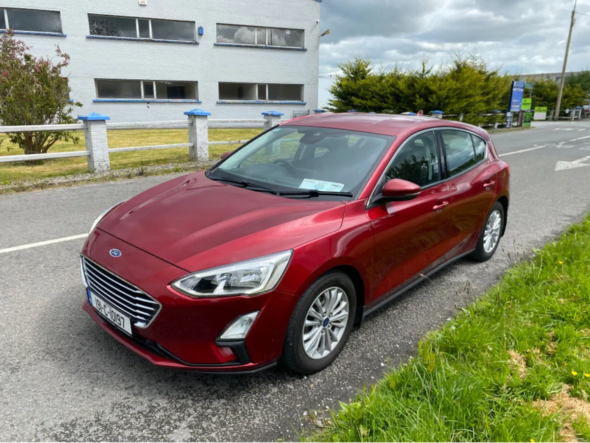 Ford Focus TITANIUM 1.5 TDCI 125PS 6 5DR 6SPEED - Image 1
