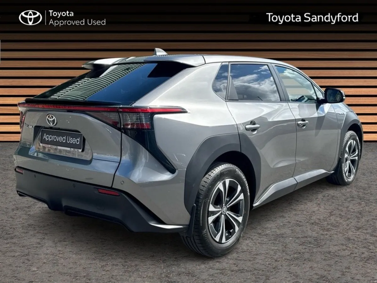 Toyota bZ4X SPORT 11KW EV AUTOMATIC // HEATED SEAT - Image 2