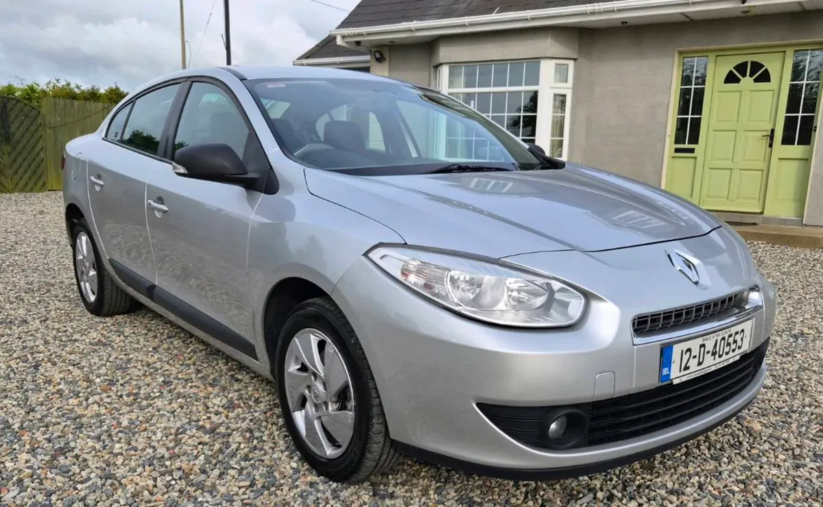 2012 RENAULT NEW NCT 09/26 - Image 1