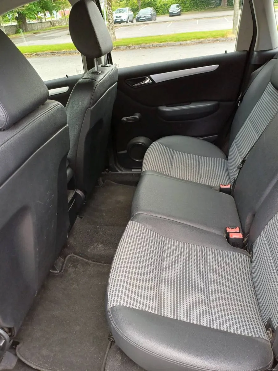 09 MERCEDES BENZ B150 PETROL - Image 3