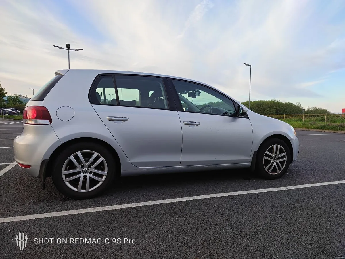 Volkswagen Golf 2.0TDI 140BHP 2011 - Image 2