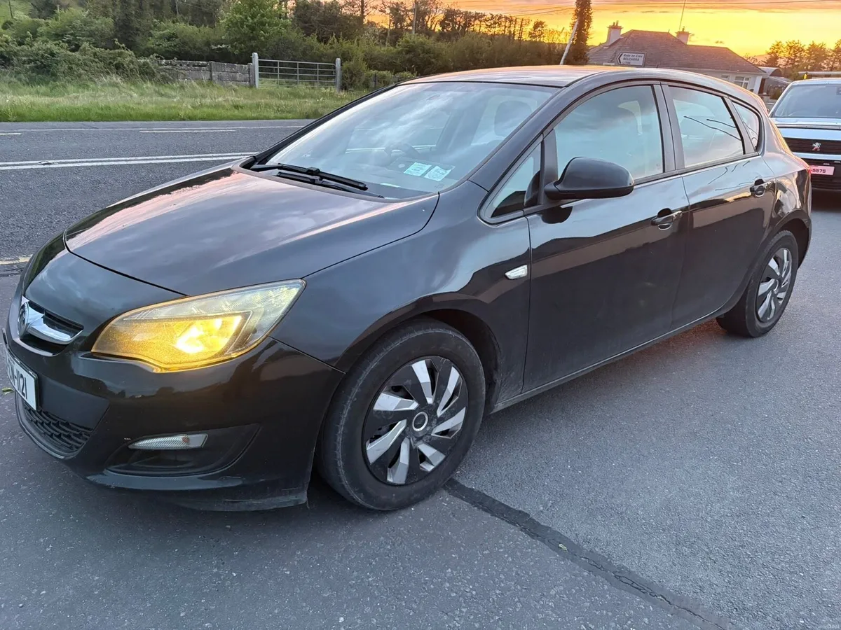 2013 Vauxhall Astra 1.7Diesel NCT 04,27 Tax 06,26 - Image 2