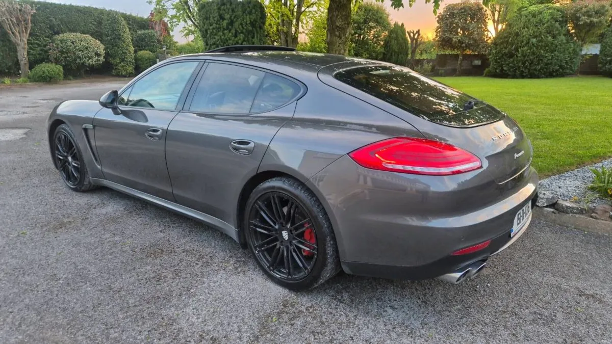 Porsche Panamera - Image 3
