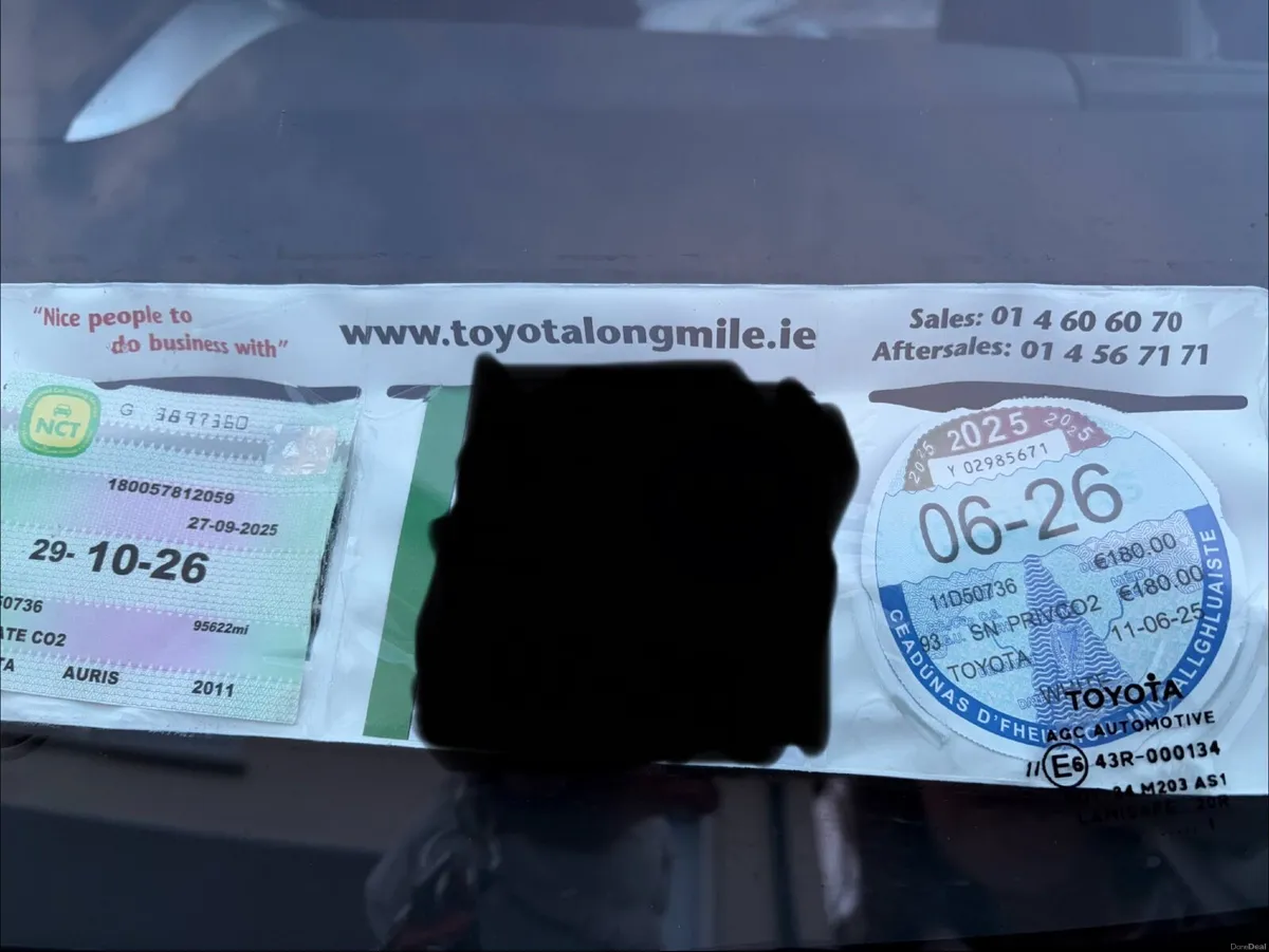 Toyota Auris Hybrid Automatic Low Mileage - Image 4