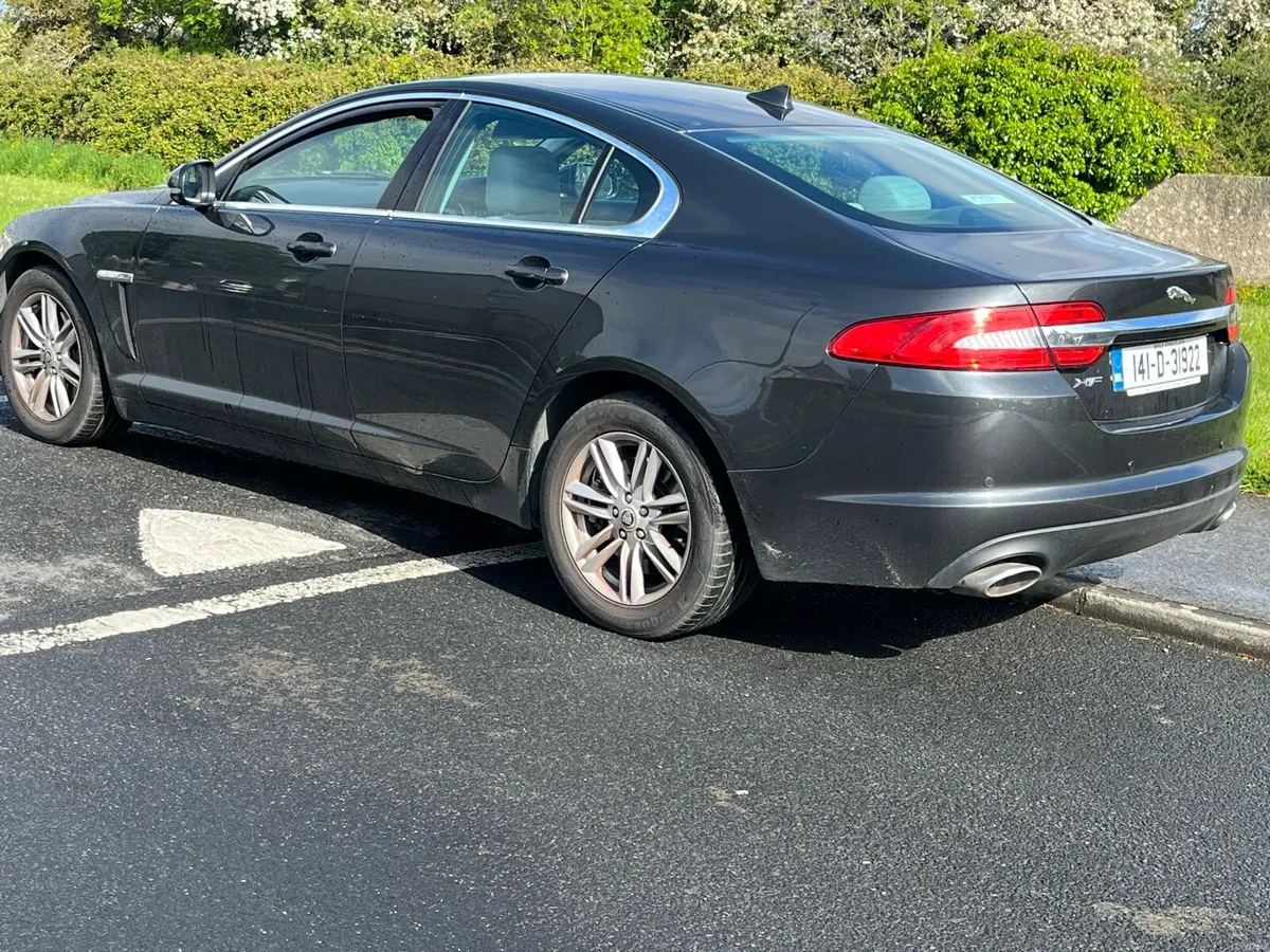 2014 Jaguar XF, 3.0L V6, Luxury, 150k km. - Image 4