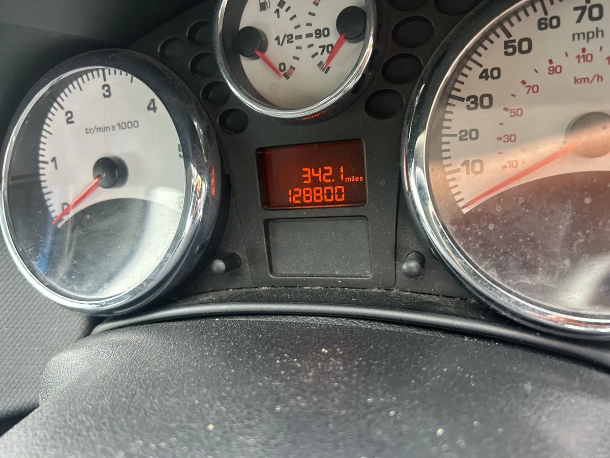 Peugeot 207 1.6HDI - Image 2