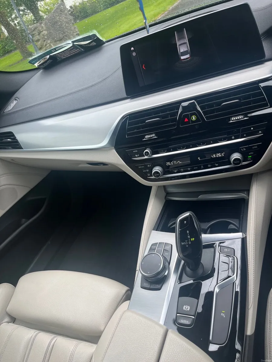BMW 5-Series 2018 - Image 3