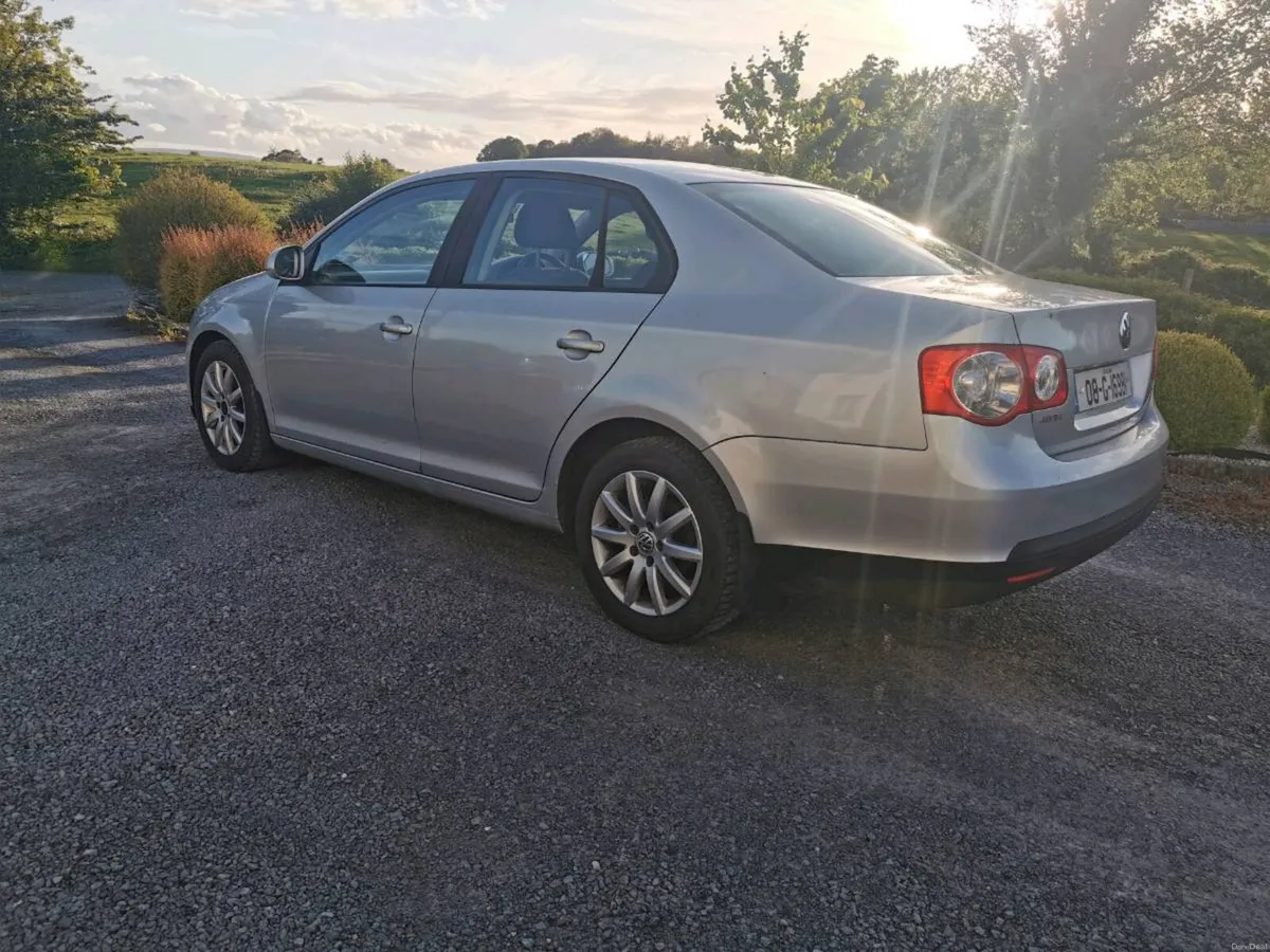 VW Jetta 2008 1.9 TDI - Image 2