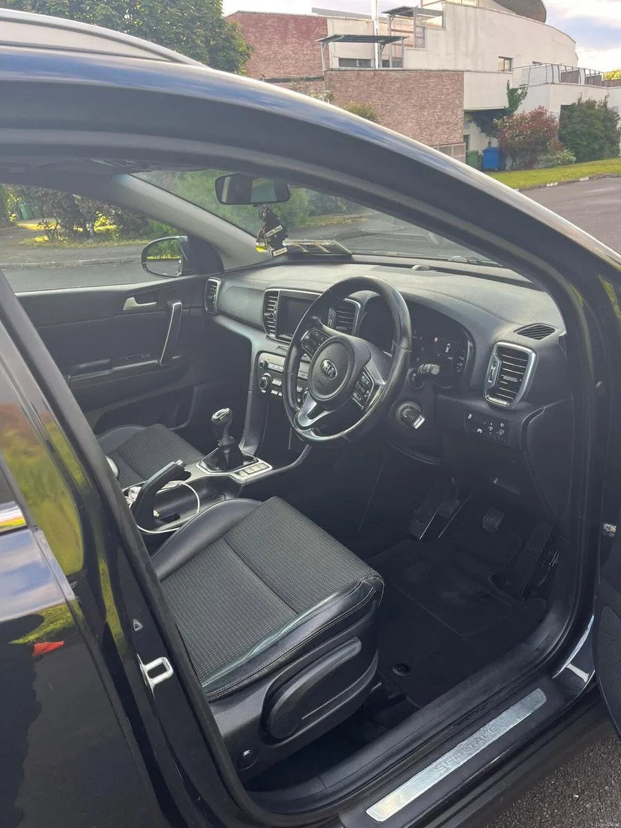 Kia Sportage 2.0 4x4 EXS 5DR Manual - Image 4