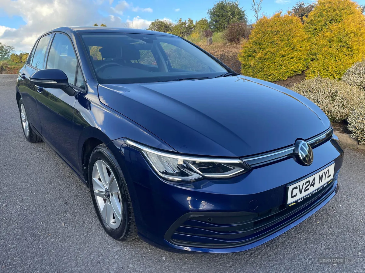 Volkswagen Golf DIESEL HATCHBACK - Image 4