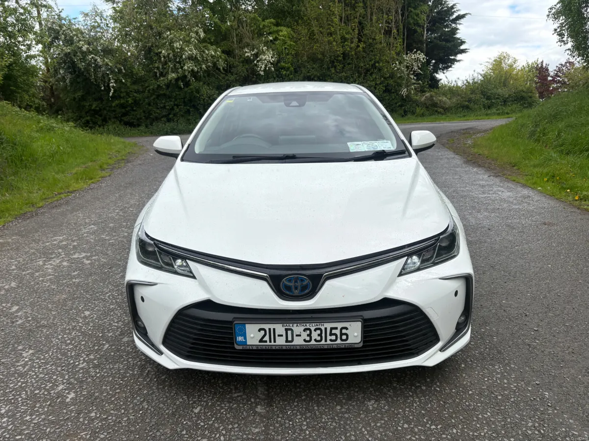 Toyota Corolla 2021 1.8 Hybrid Private Low Miles - Image 2