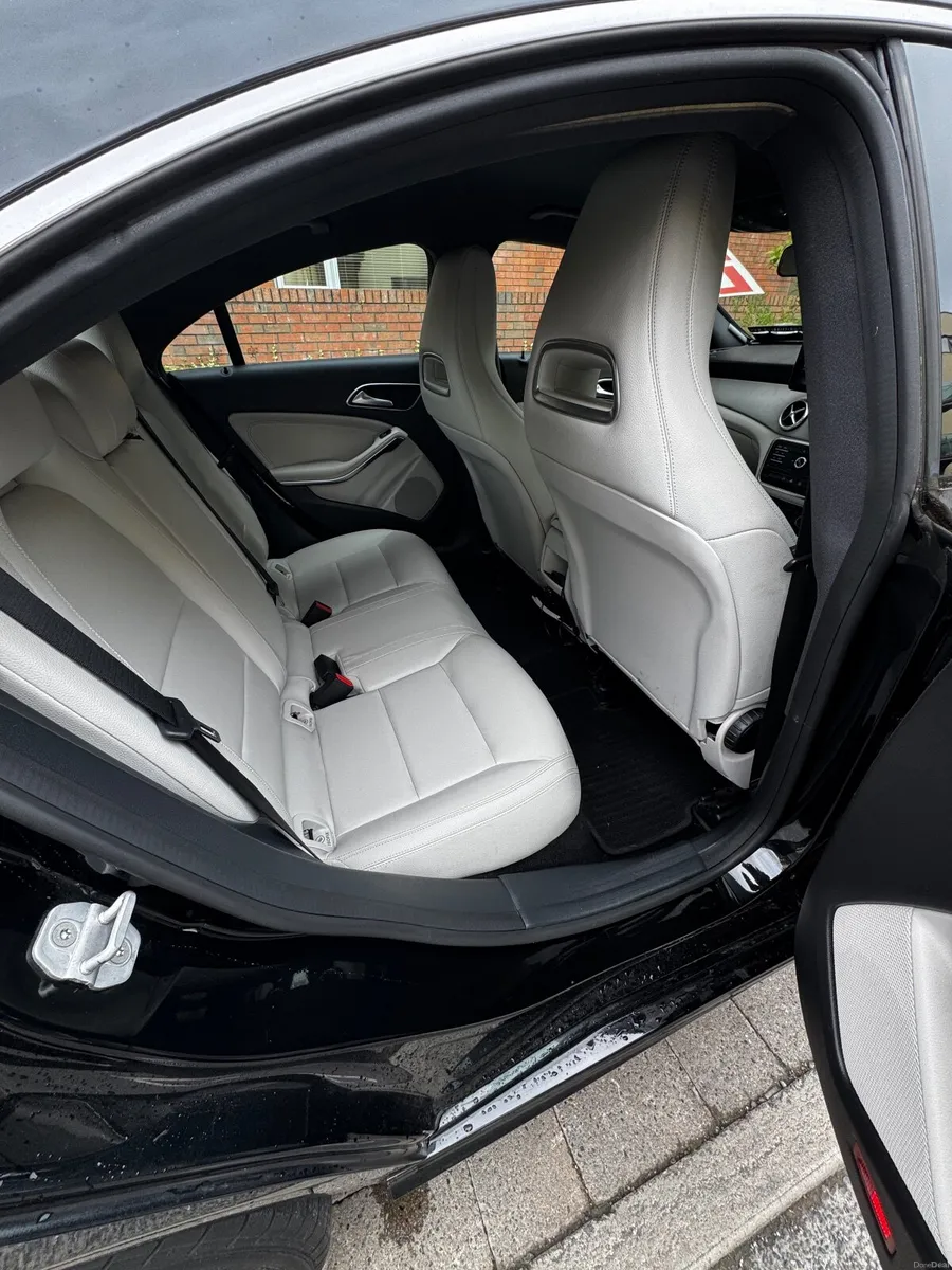 Mercedes-Benz CLA 2015 - Image 2