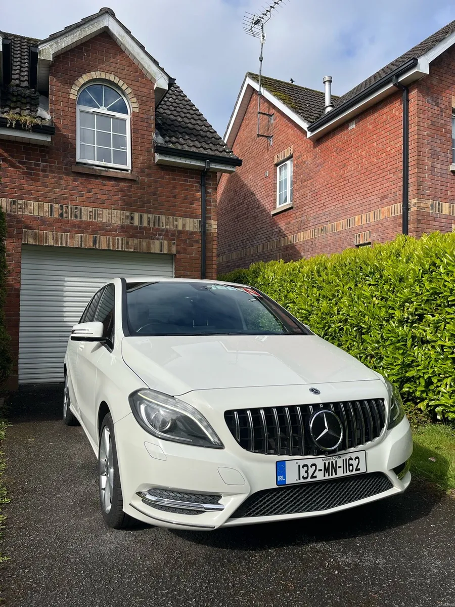 Mercedes-Benz B180 1.6 Petrol Sport - Image 3