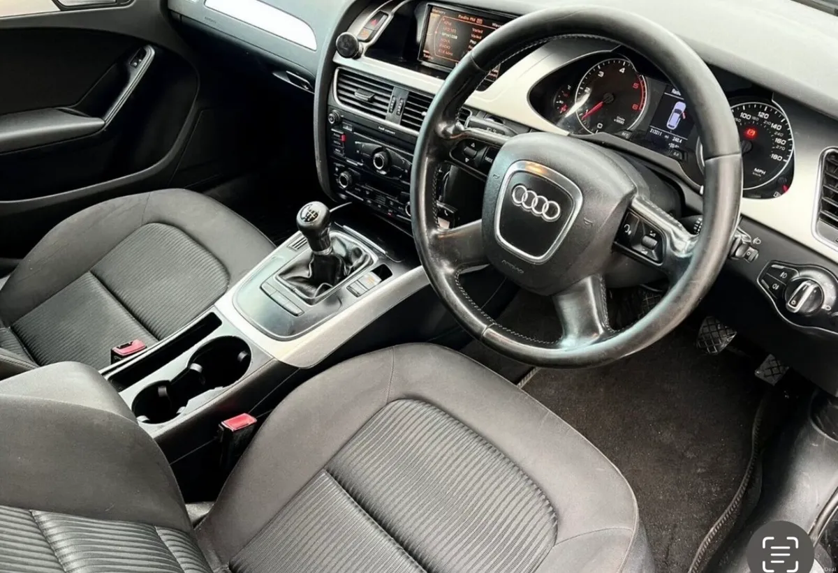 Audi a4 2009 2.0 TDI - Image 4