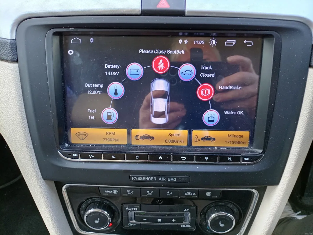 Skoda Superb 2011 - Image 2