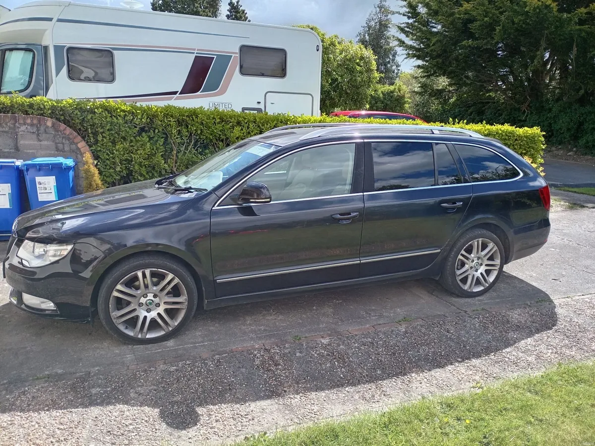 Skoda Superb 2011 - Image 3