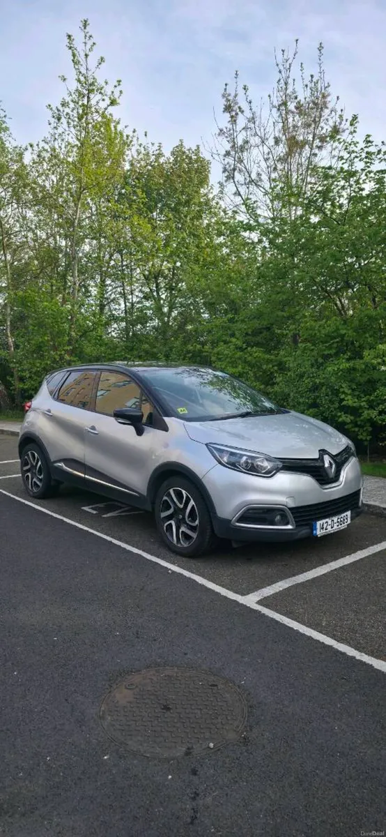 Renault Captur Hatchback 1.5 Diesel - Image 1