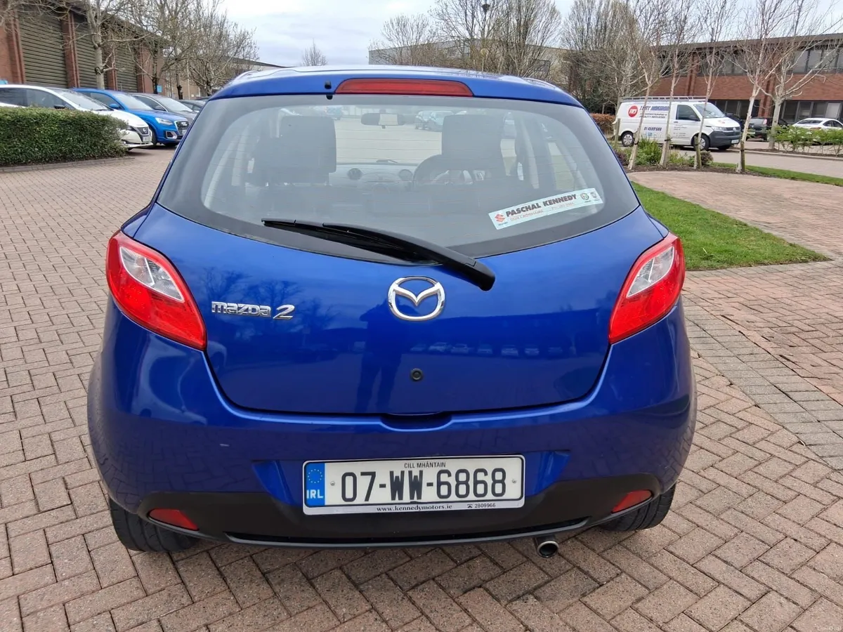 Mazda 2 - Image 4