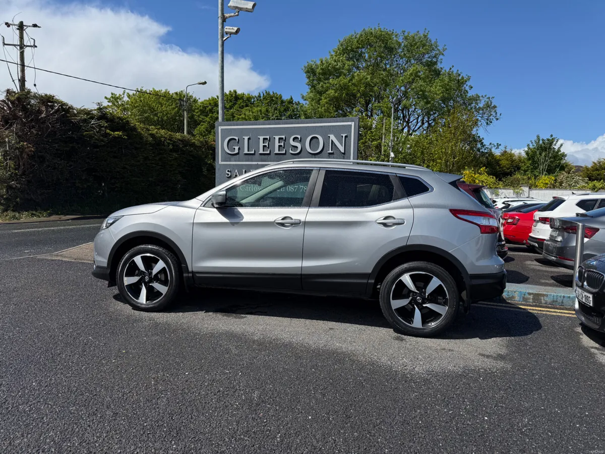 2017 Nissan Qashqai SV Premium 1.5 Diesel -Low KMs - Image 2